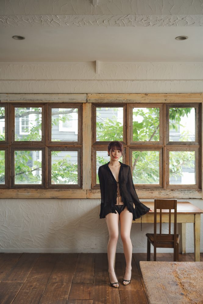 河北彩伽 絵になるEカップ美乳のヌード画像！