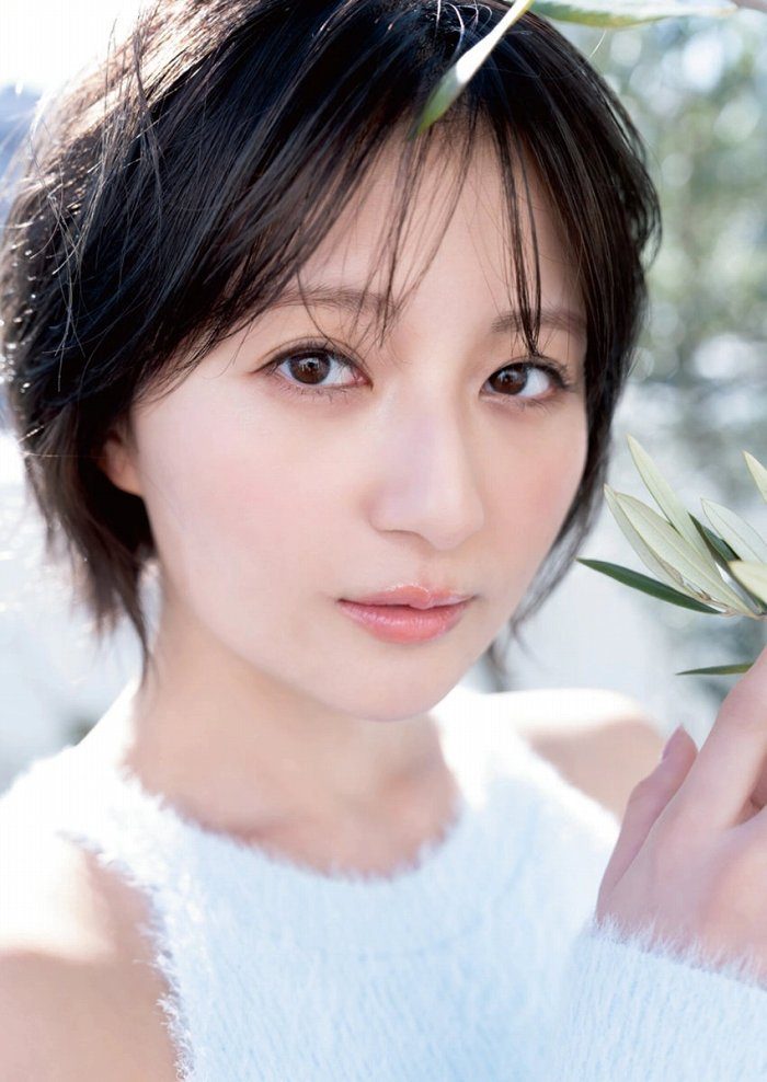 こばしり 軌跡の果ての水着グラビア画像他！