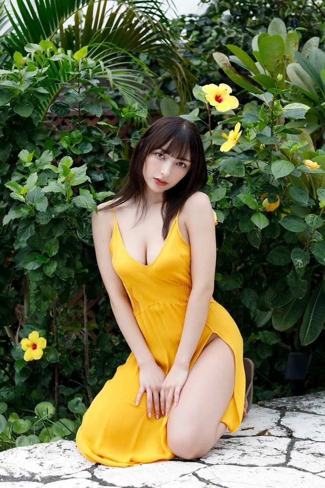 エリマリ ハーフ姉妹の水着グラビア画像！！