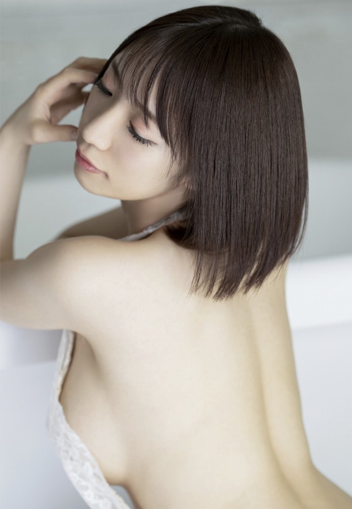 清水あいり Hカップヌード＆水着グラビア画像！