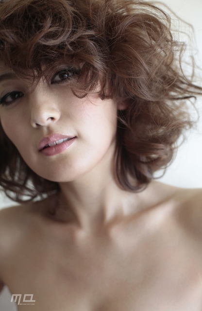 熊田曜子 グラマラスな水着グラビア画像他！