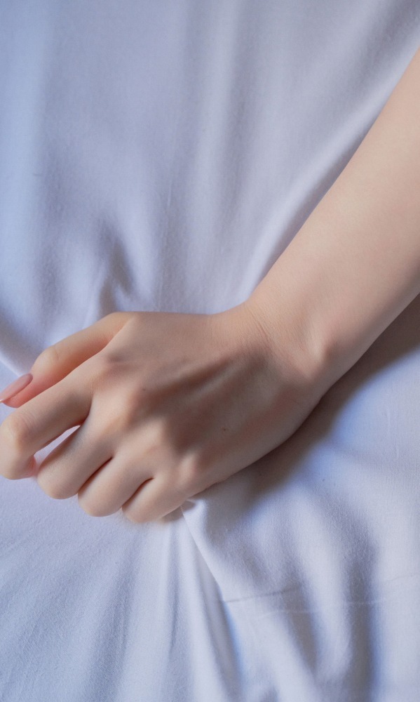 石川澪 Cカップおっぱいの激かわヌード画像！