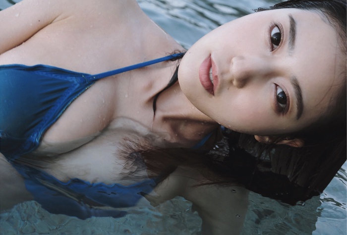 阿部なつき ボンキュッボンの水着グラビア画像！