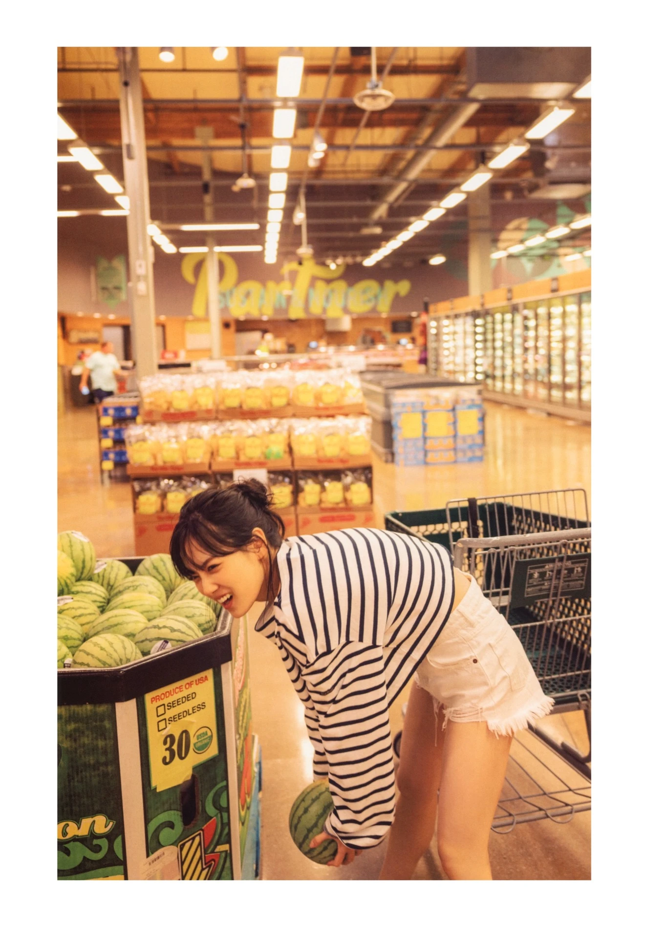 Mizuki Yamashita 山下美月, 2nd写真集 「ヒロイン」 Set.02