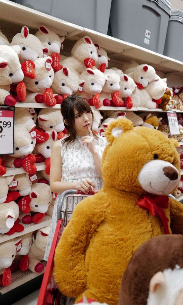 えなこ めっちゃかわいい水着グラビア画像！