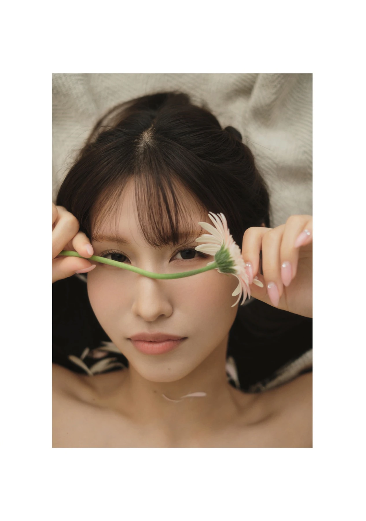 Momo Sakura 桜空もも, 写真集 「Trance Retinal とられち」 Set.01