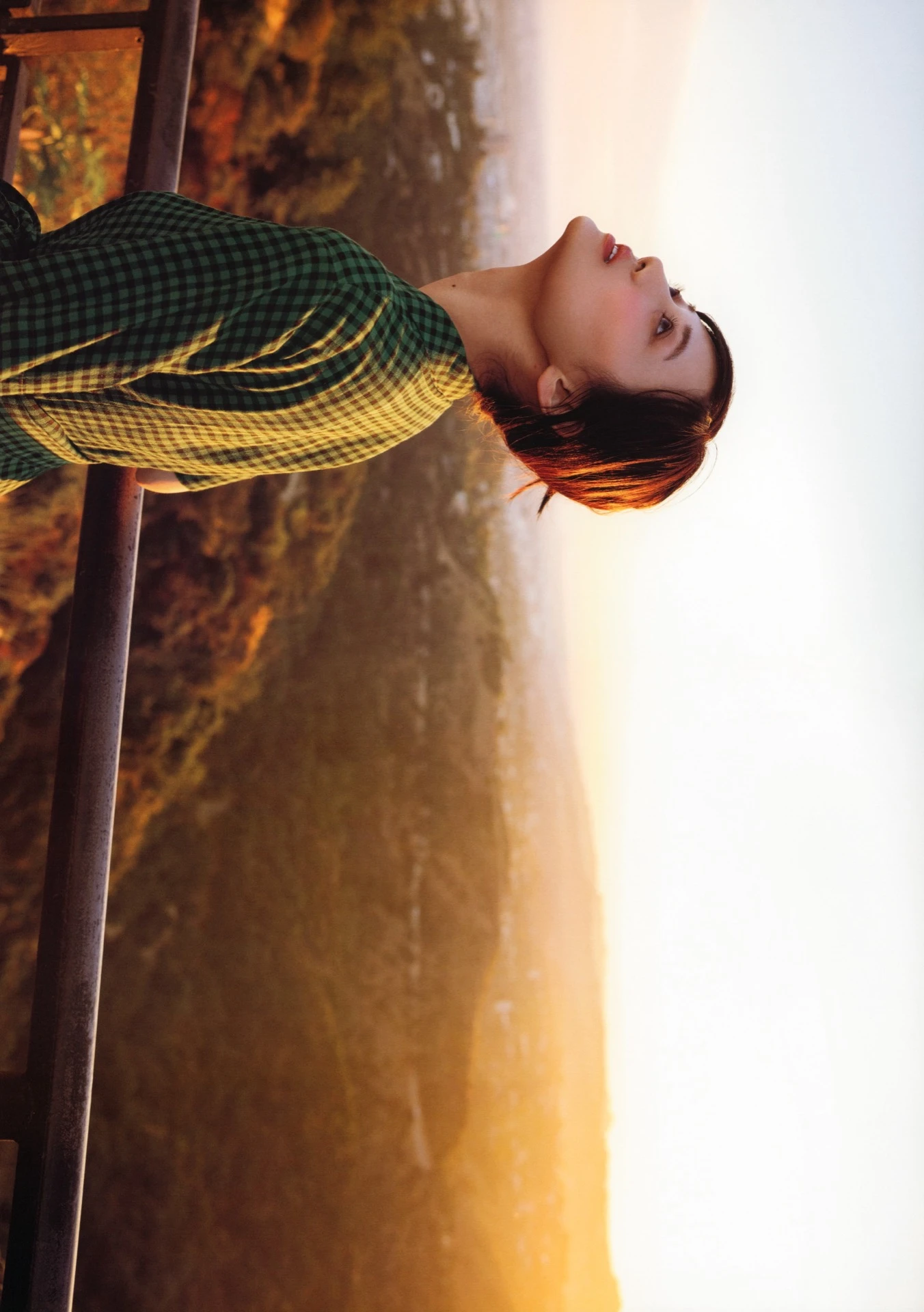 Mizuki Yamashita 山下美月, 2nd写真集 「ヒロイン」 Set.03