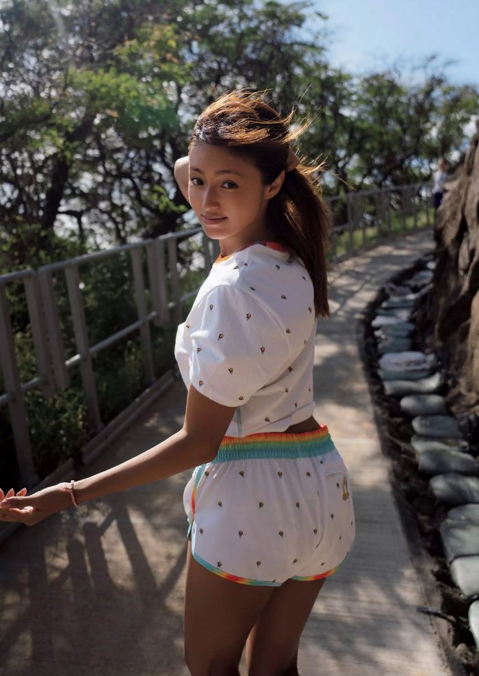 深田恭子 ムッチリ水着＆下着グラビア画像！