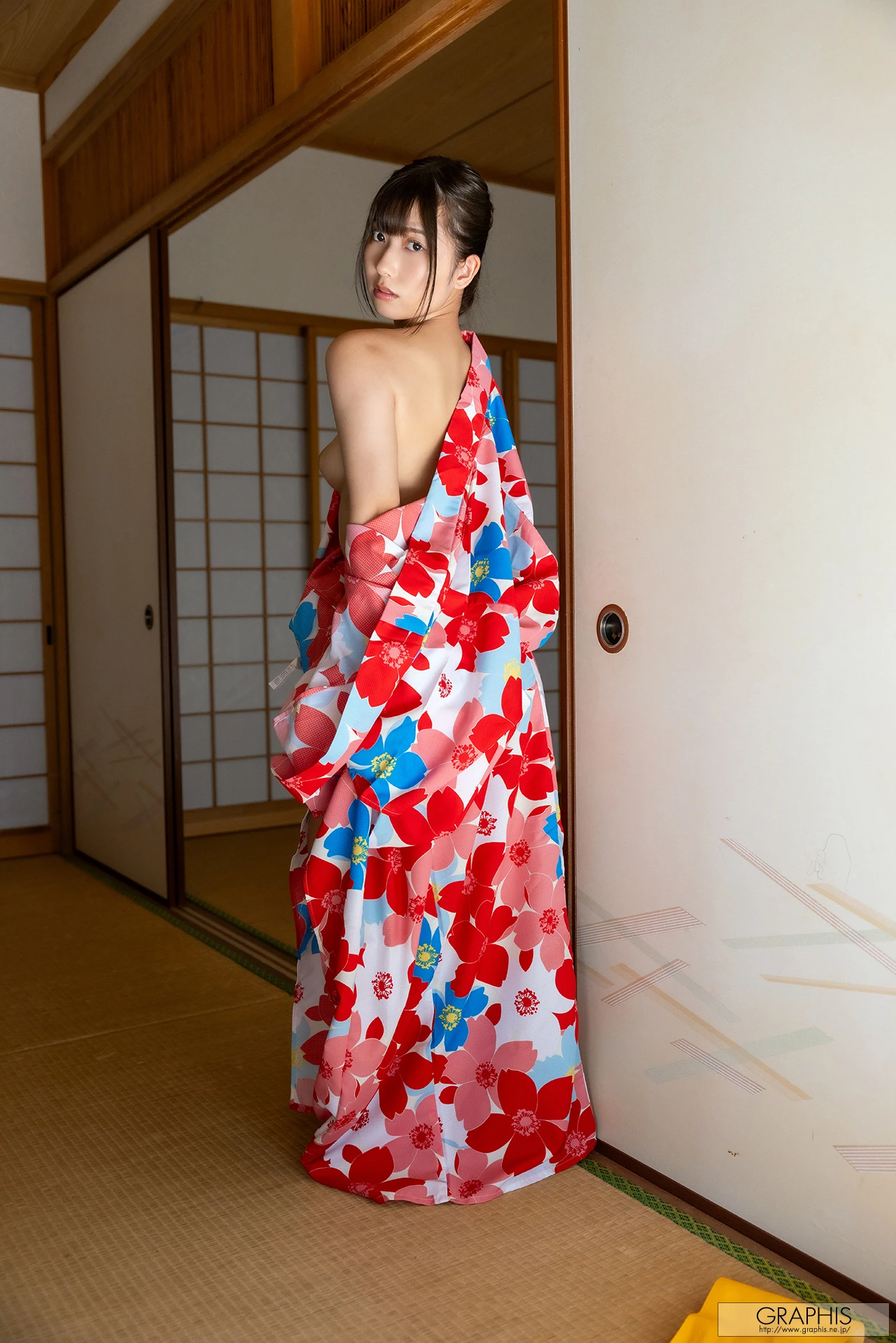 Miyu Aizawa 逢沢みゆ, Graphis New Year’s Holiday Special 2026 Vol.06