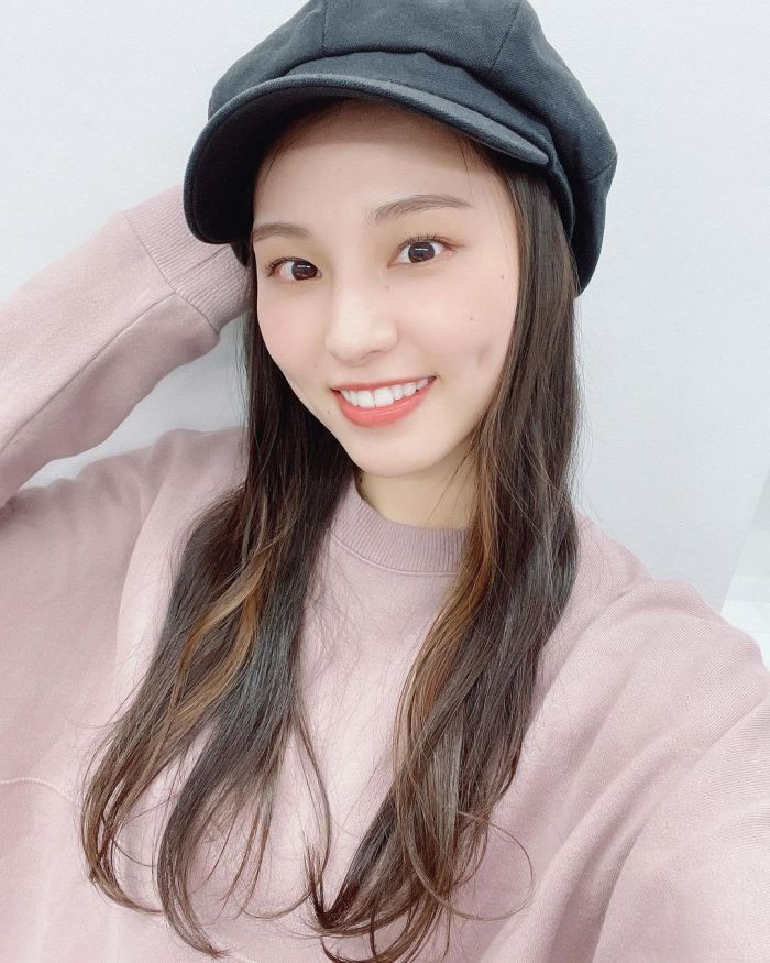 相楽伊織 けっこうボインな水着グラビア画像！