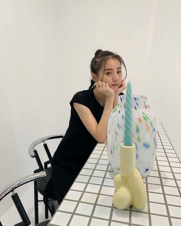 高田里穂 スタイル抜群な水着グラビア画像！