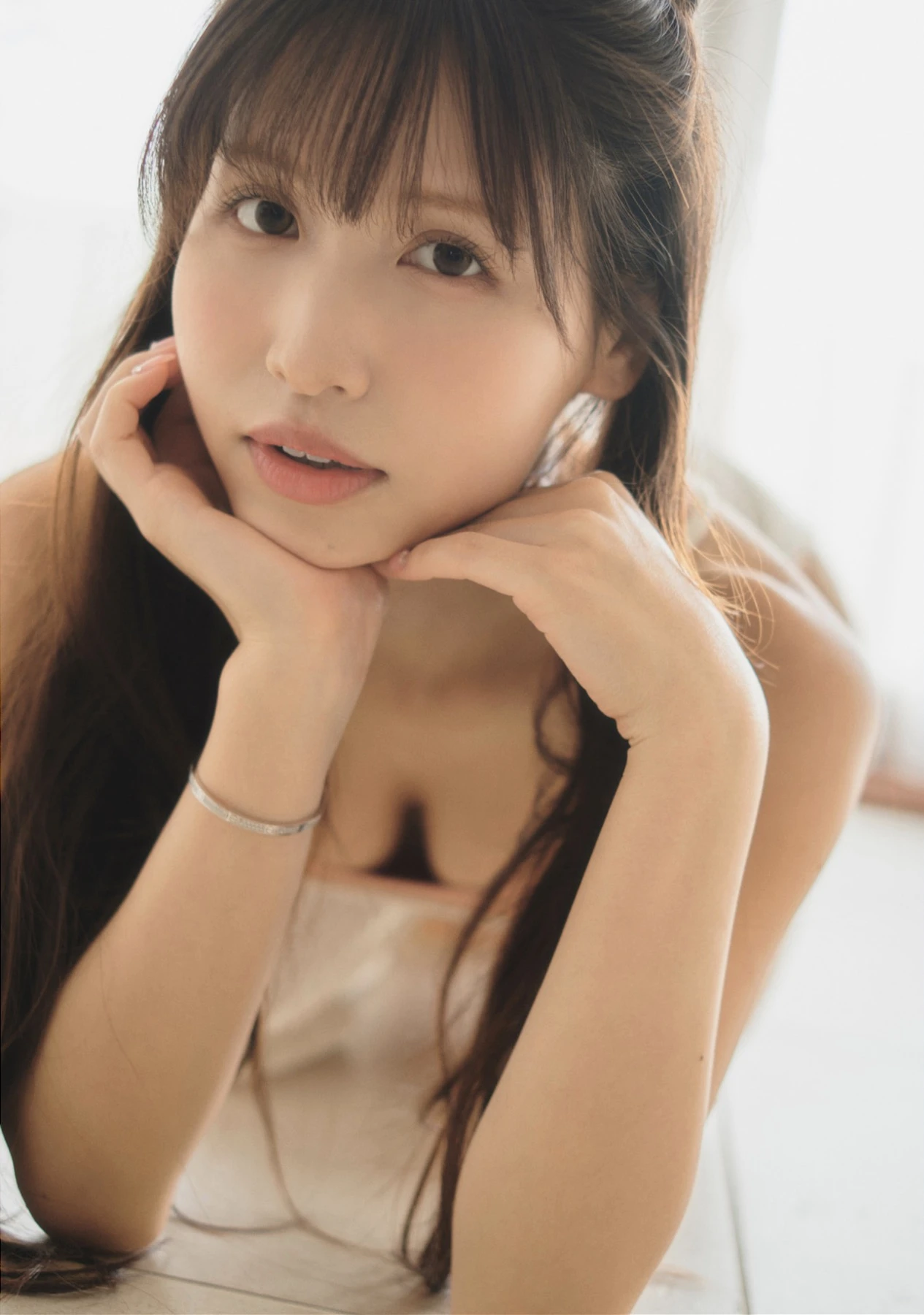 Momo Sakura 桜空もも, 写真集 「Trance Retinal とられち」 Set.01