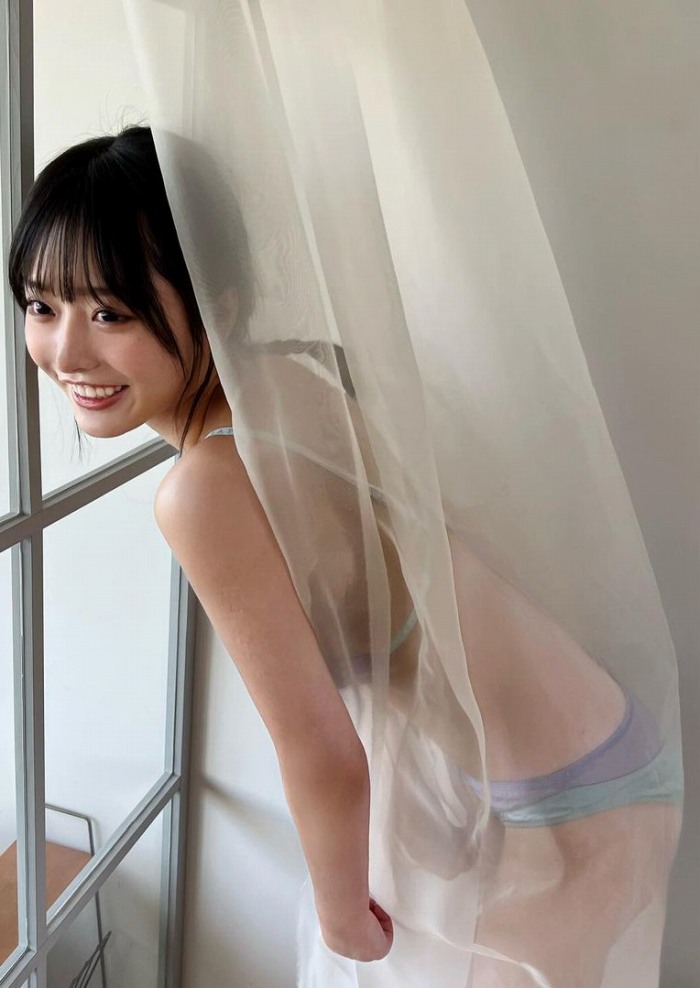 高鶴桃羽 激かわボインな水着グラビア画像！