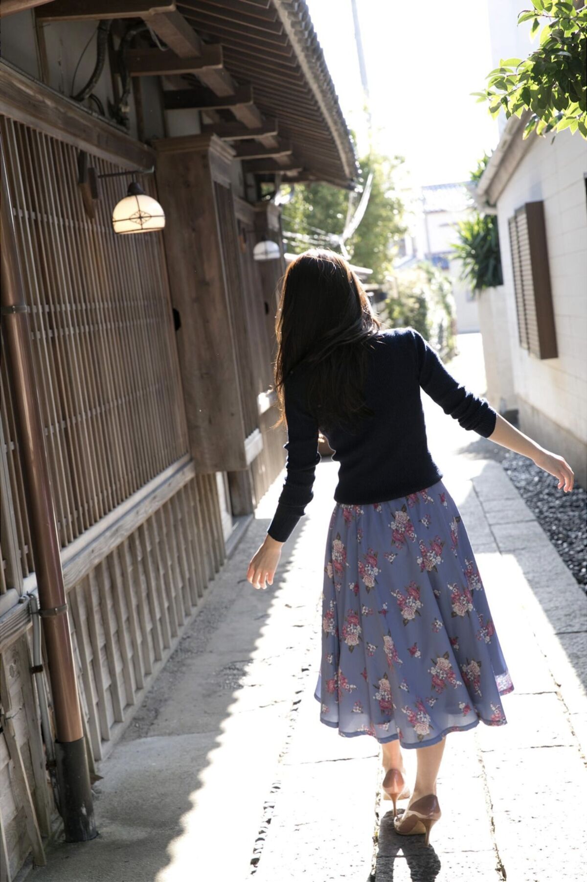 Miu Nakamura 仲村美海 - 週刊ポストデジタル写真集 背中を流して