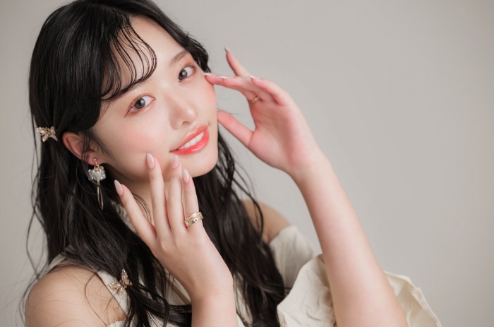 高鶴桃羽 激かわボインな水着グラビア画像！