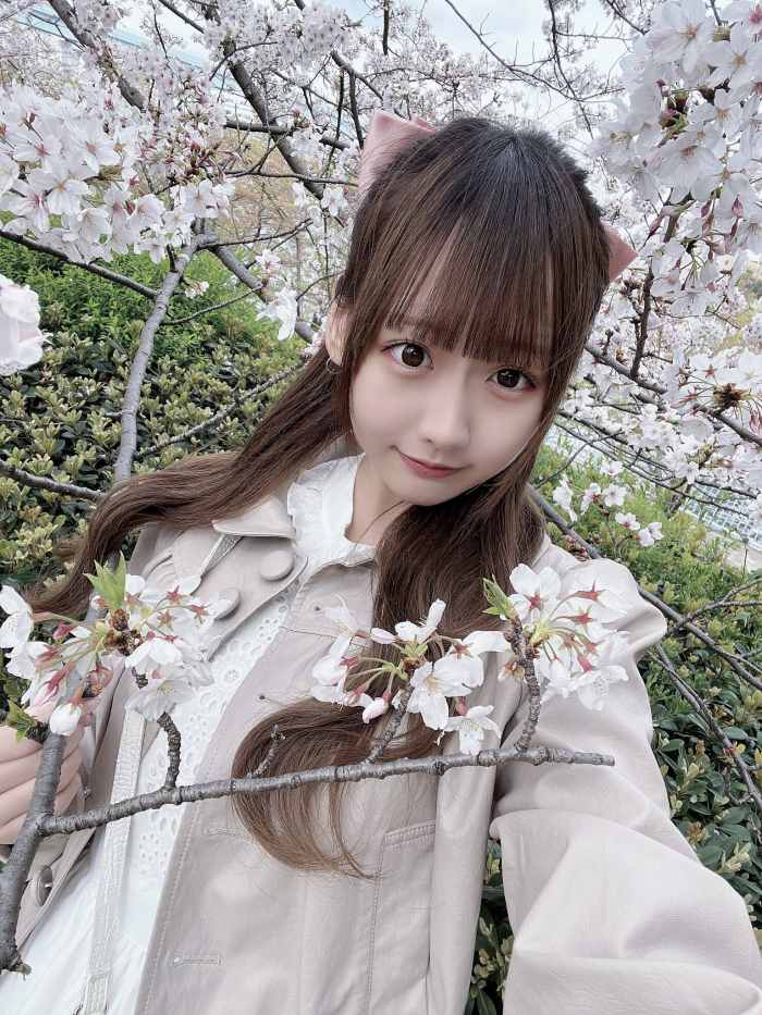 須羽こころ ふわふわバストの水着グラビア画像！