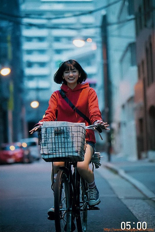 熊澤風花 キュートな水着グラビア画像ほか