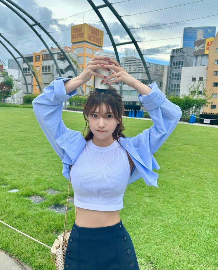 阿部なつき ボンキュッボンの水着グラビア画像！