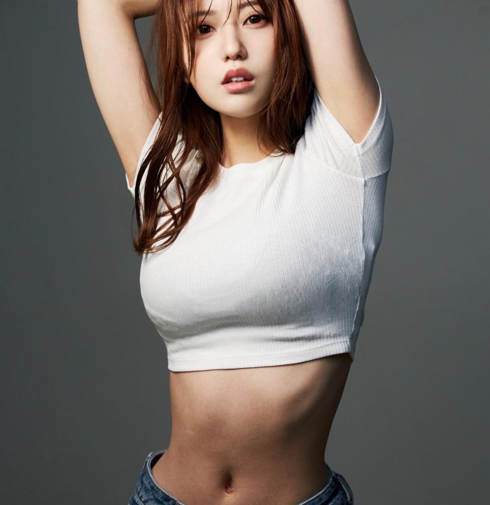 阿部なつき ボンキュッボンの水着グラビア画像！