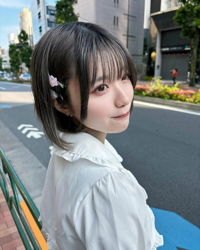 滝口愛奈 癒される激かわ水着グラビア画像！