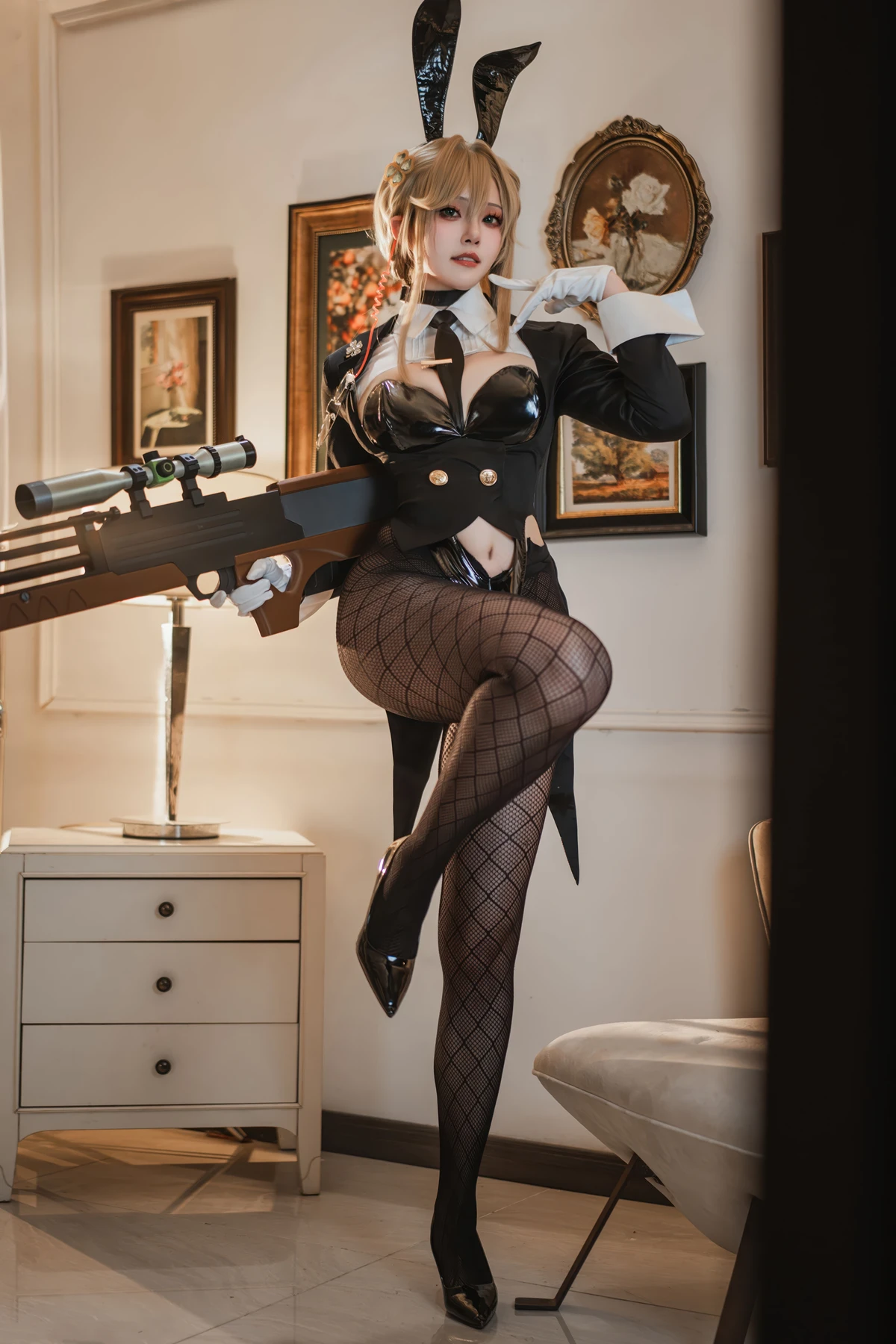 Cosplay Natsuko夏夏子 – NIKKE 爱德 特工兔女郎