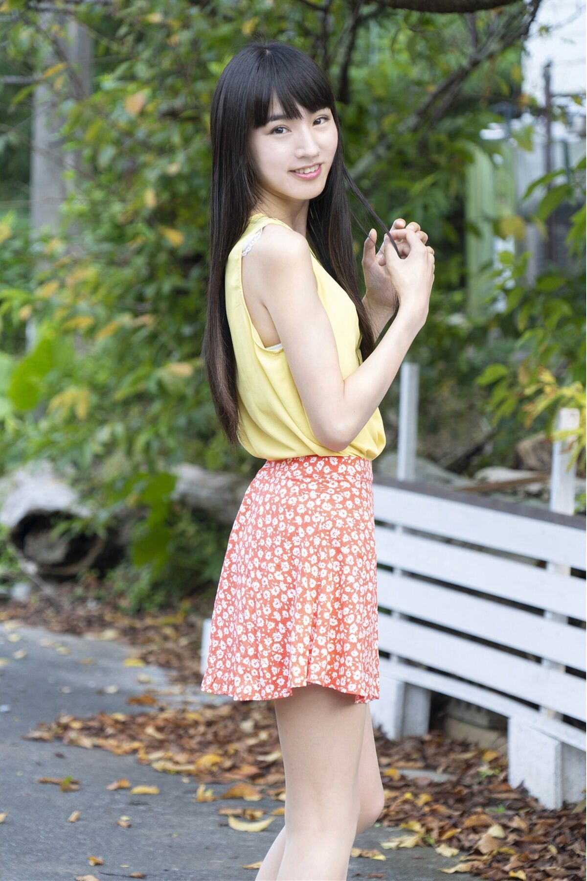 Mai Yasuda 保田真愛 - Bizarre Beautiful Butt 猟奇的な美尻 Part01