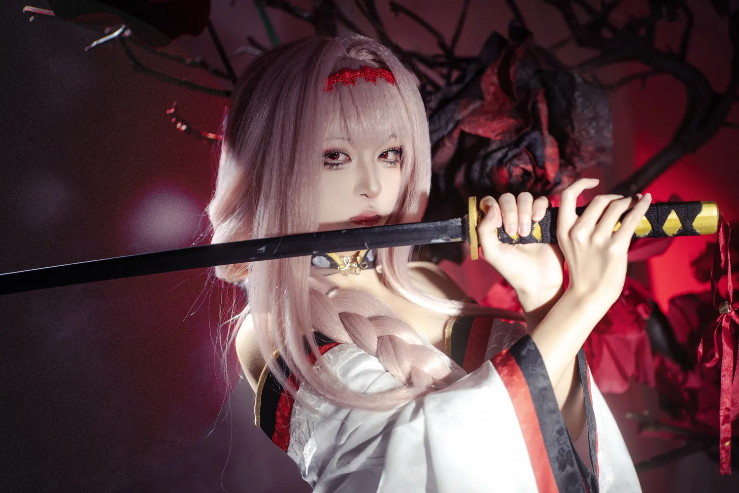 [Cosplay] 矢量鱼 Nikke胜利女神 暗莲