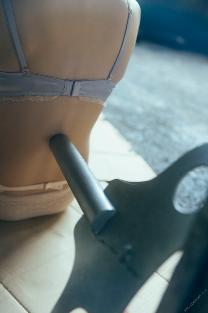 えなこ 過去のグラビア画像