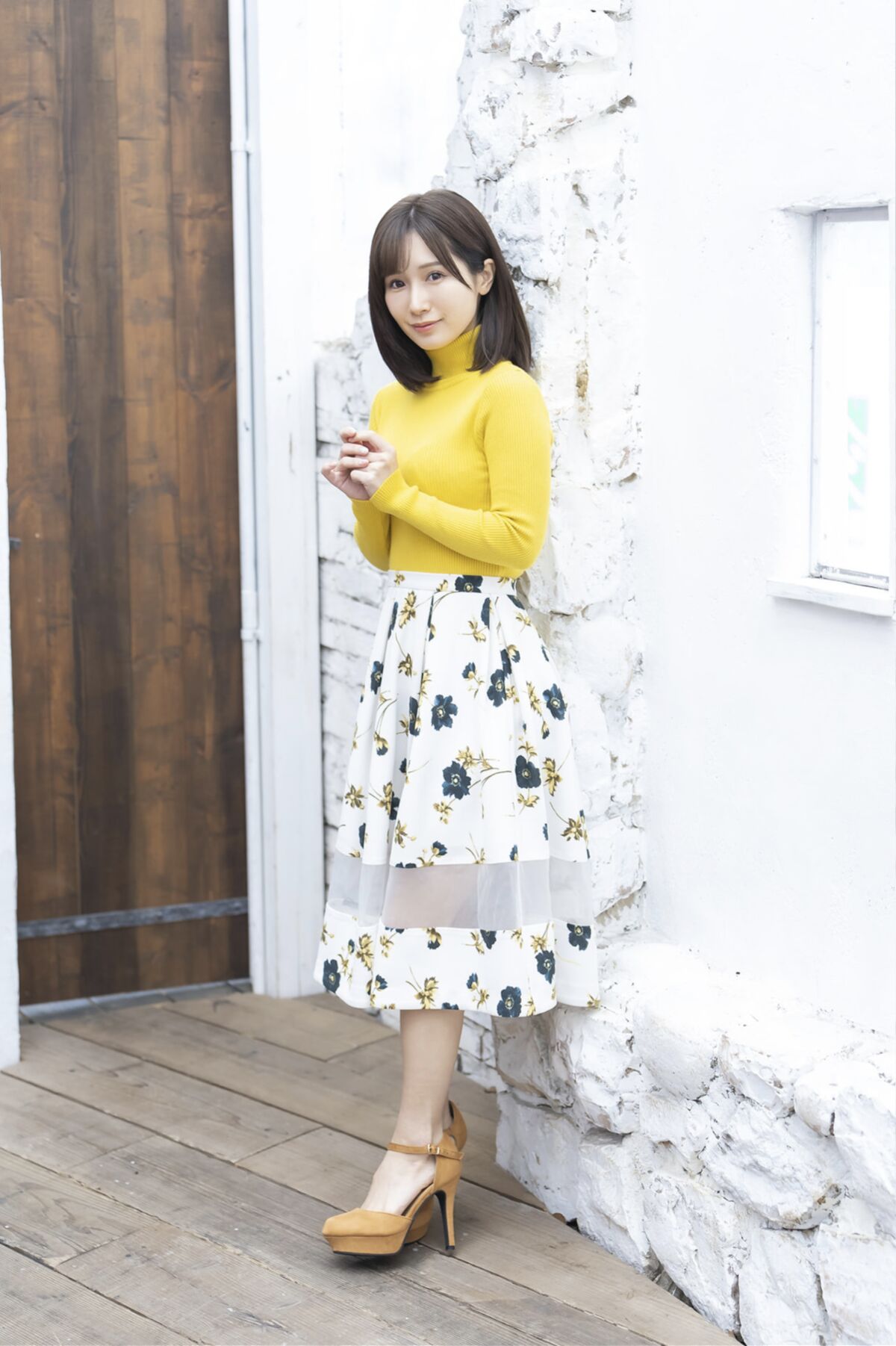 Minami Kojima 小島みなみ - 週刊実話デジタル写真集 濃いの欲しいの