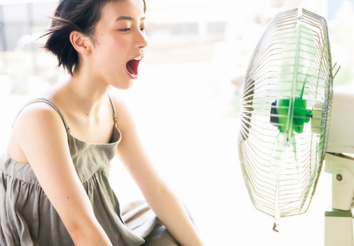 藤﨑ゆみあ 鬼かわすぎる着衣グラビア画像！