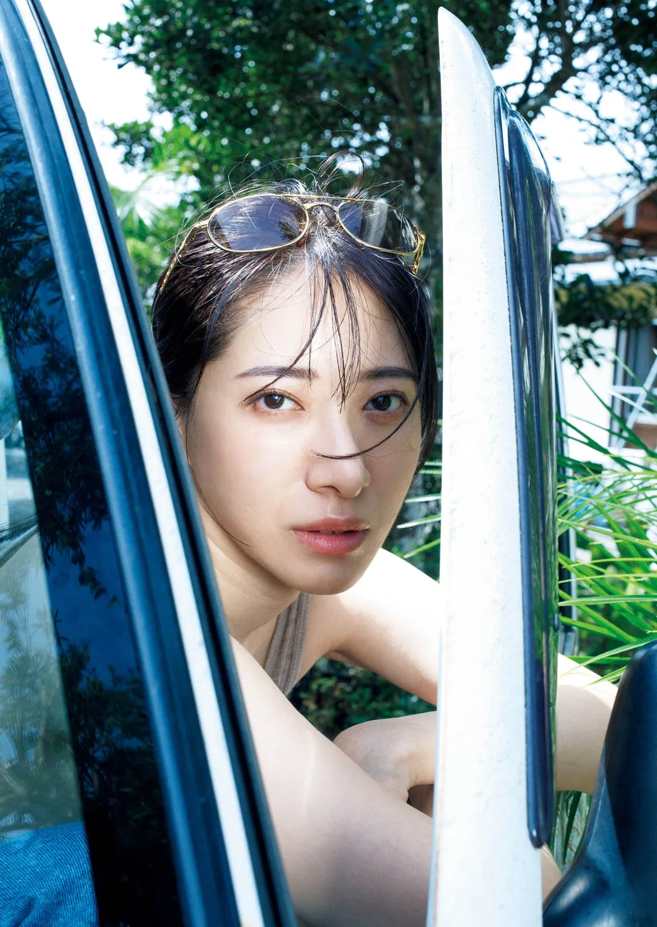 [Photobook] 染谷有香ヌード写真集「赤いアルバム 2015-2025」