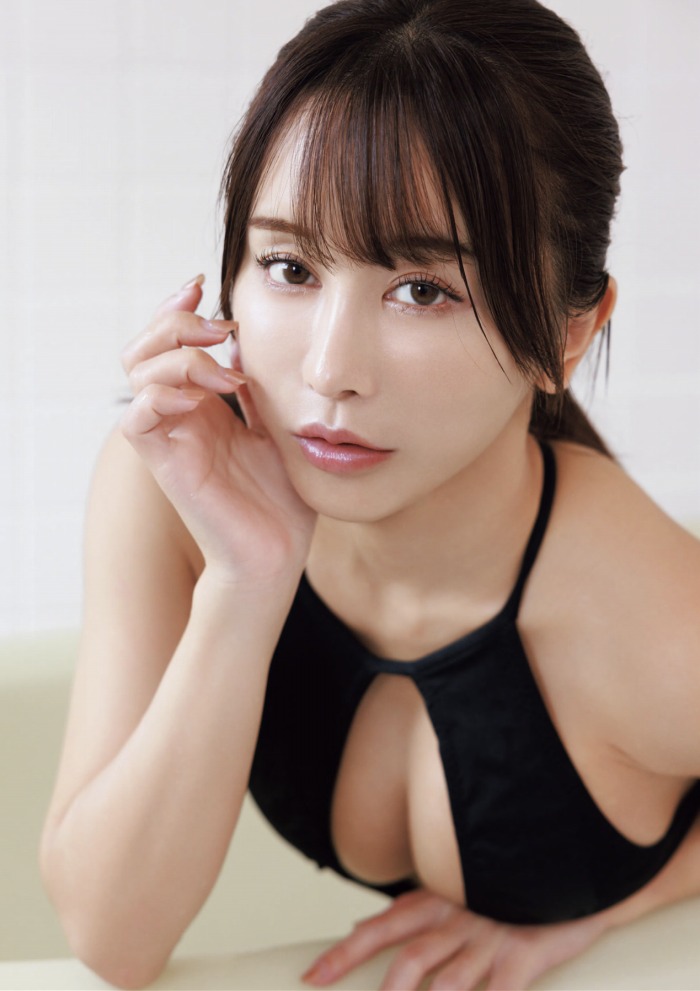 いくみ 際どいヌード＆ランジェリー画像ほか！