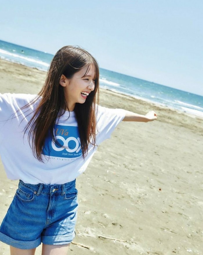 菅原咲月 すべすべ美脚の激かわグラビア画像！