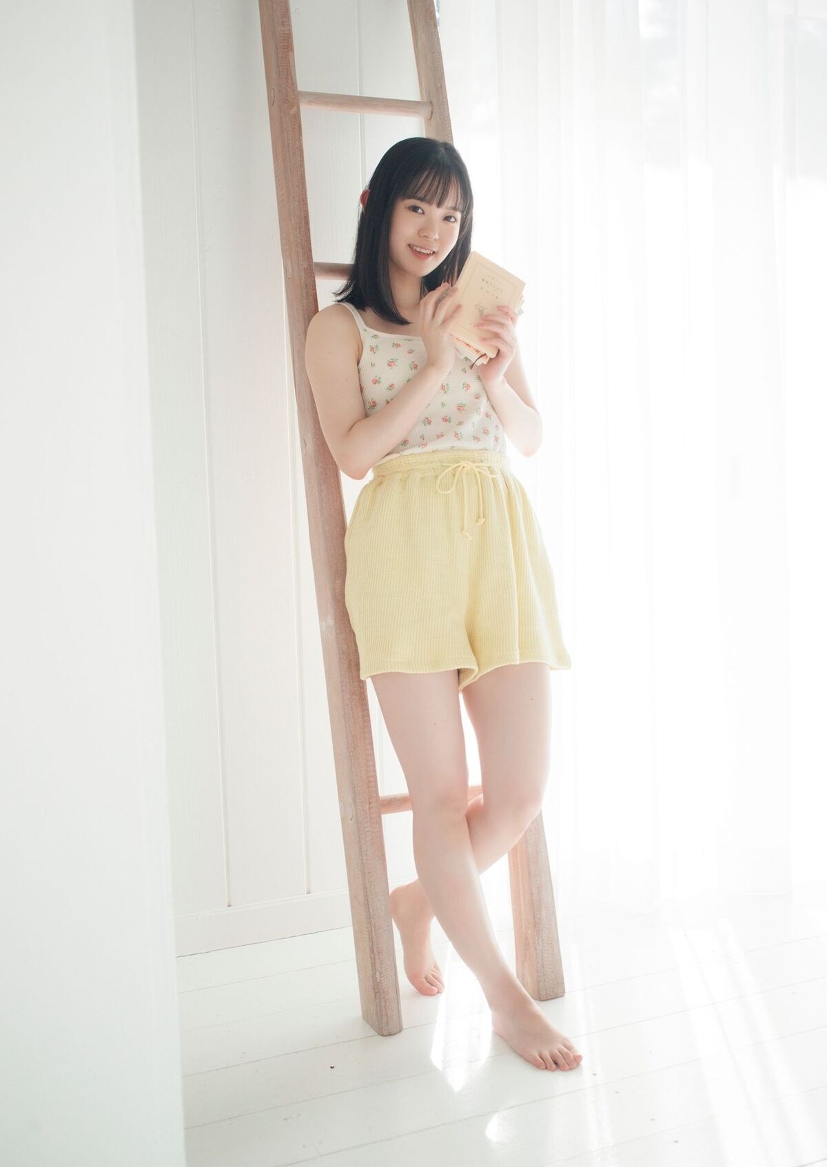 Nozomi Nirei 楡井希実 - デジタル限定 YJ PHOTO BOOK 写真集 可愛すぎて爆発する