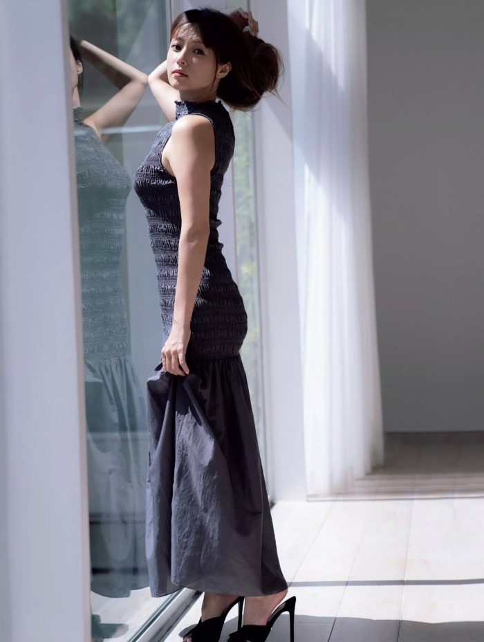 深田恭子 ムッチリ水着＆下着グラビア画像！