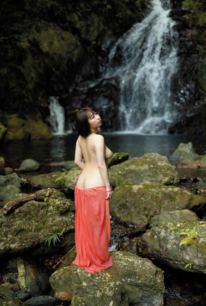 宍戸里帆 Gカップおっぱいのヌード画像！！