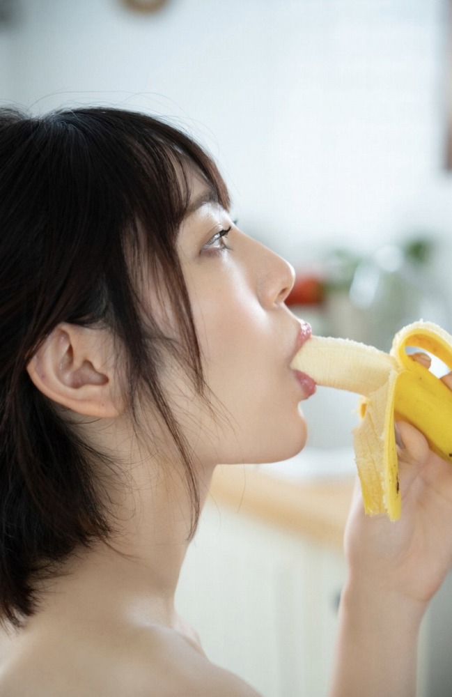 瀧本雫葉 Gカップ美乳のパイパンヌード画像！