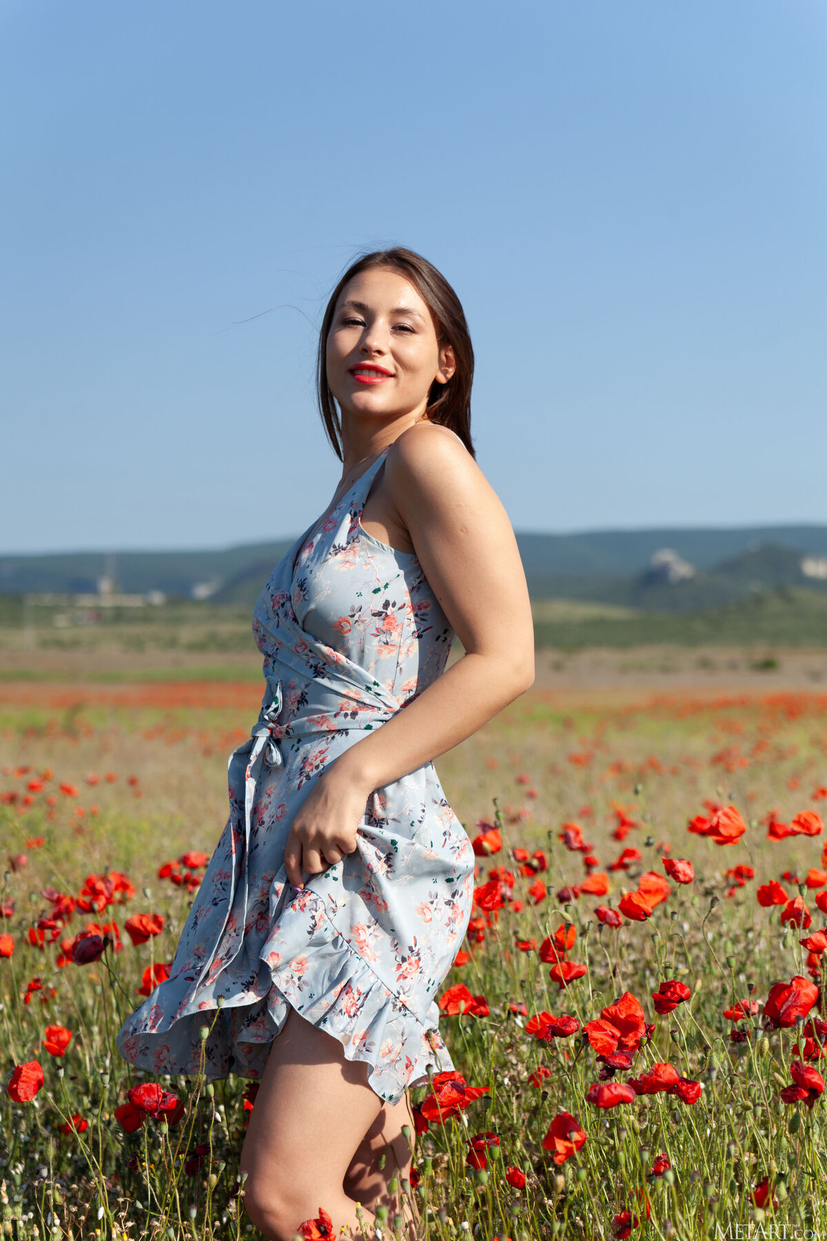 MetArt Sumiko - Poppy Field Part01