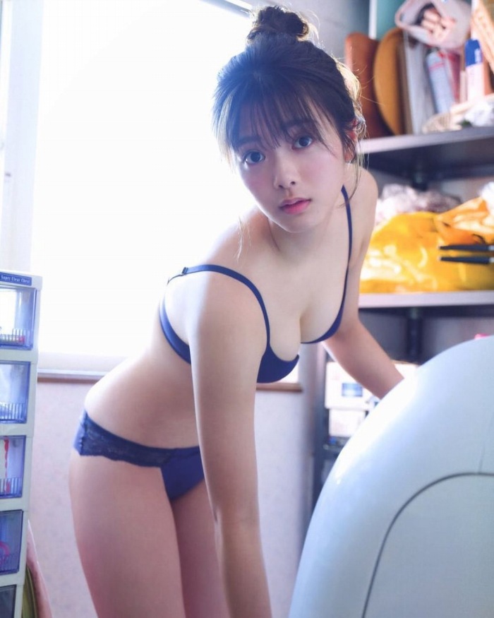 田村保乃 ナチュラルな激かわ水着グラビア画像！