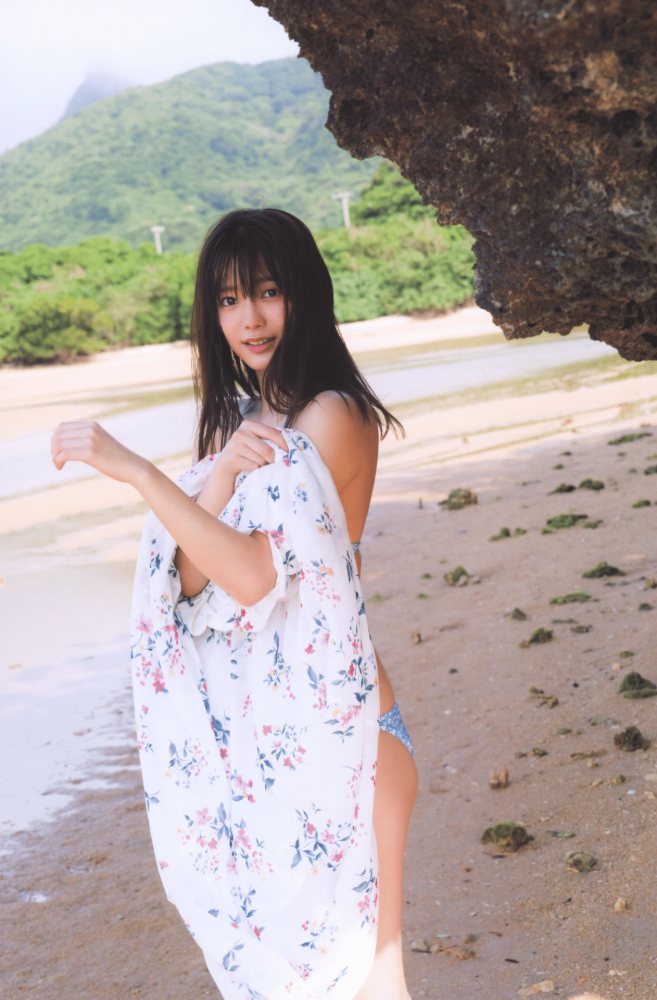 田村保乃 ナチュラルな激かわ水着グラビア画像！