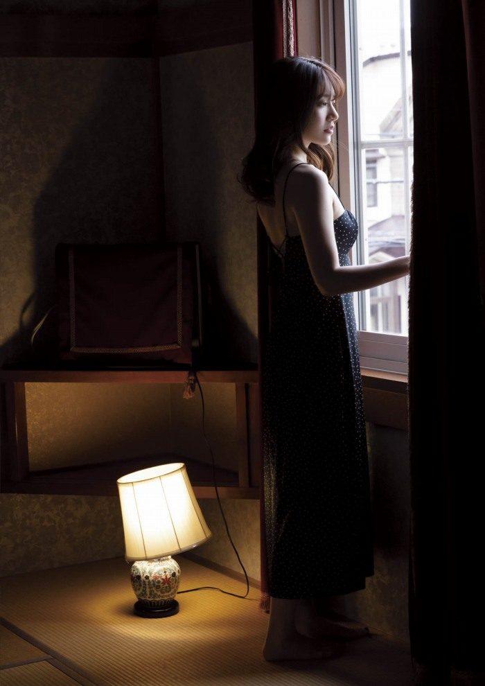 河北彩伽 絵になるEカップ美乳のヌード画像！