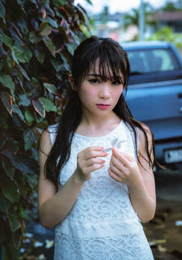 秋元真夏 激かわな水着・ランジェリー画像！