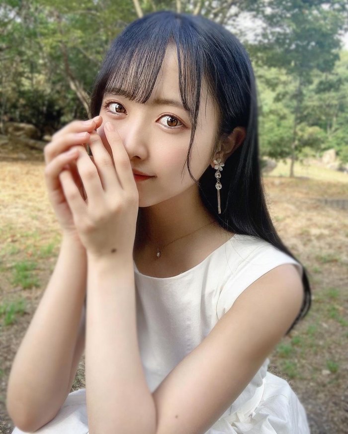 石田千穂 めちゃかわな水着グラビア画像！！