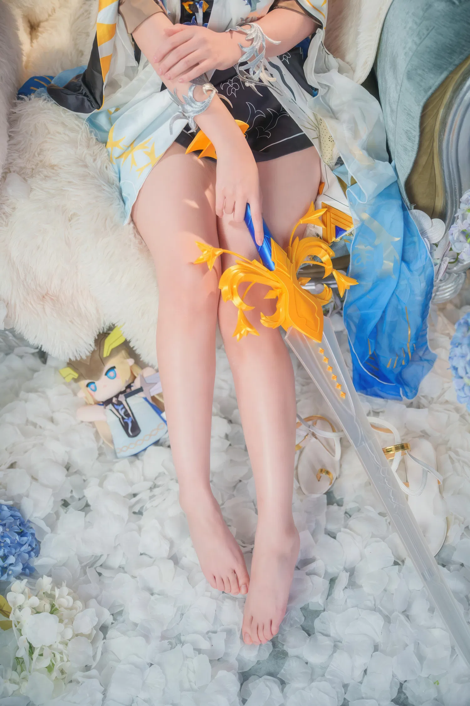 [Cosplay] Seele麦麦 - 鸣潮 菲比&卡提希娅·蓝色花海物语