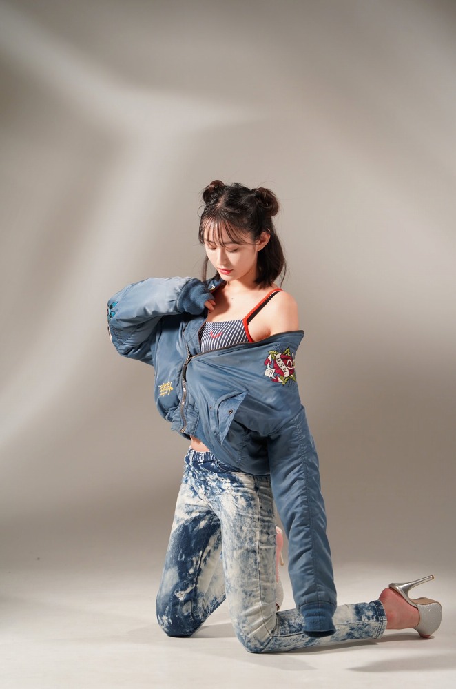 天野ちよ Hカップパイパイの水着グラビア画像！