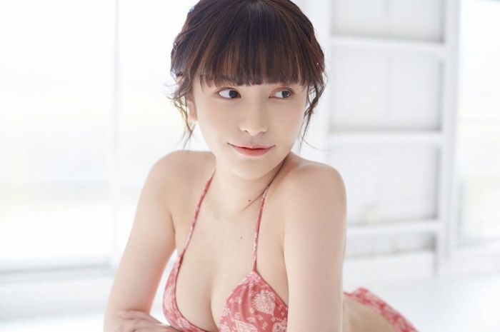 鈴木聖 Fカップが凄い水着＆下着グラビア画像！