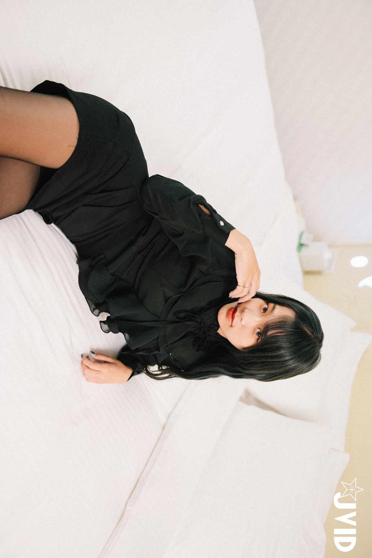 JVID 韓芳語 – DesireVol.極正大奶大學新鮮人芳語.下班後的情色指導