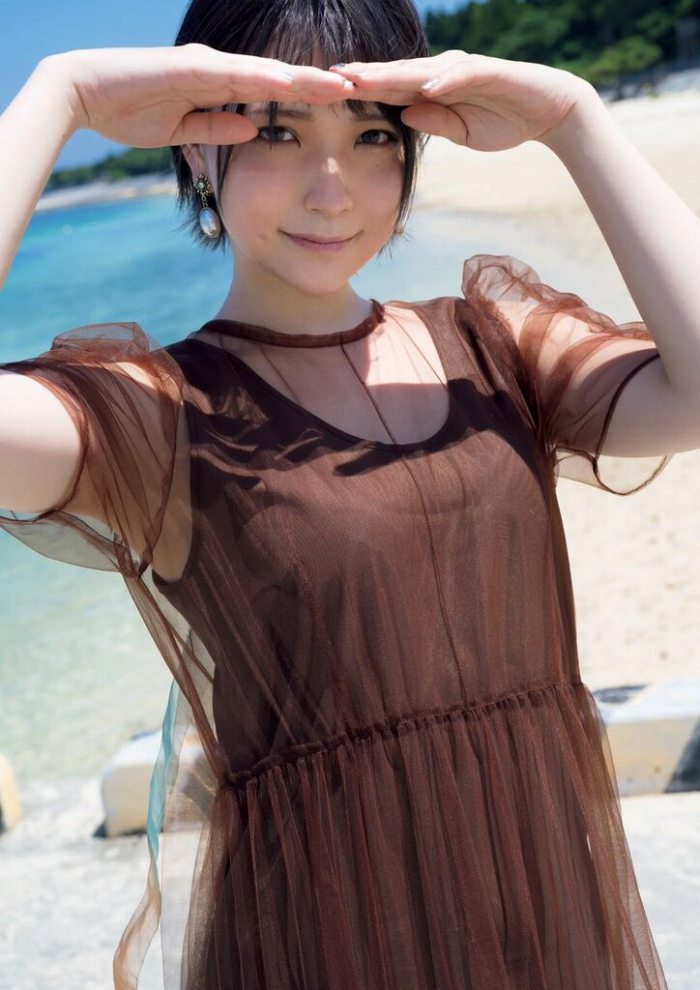 あまつまりな 脱ぎすぎ水着＆下着グラビア画像！