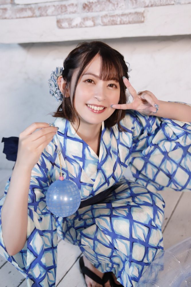 石川澪 Cカップおっぱいの激かわヌード画像！