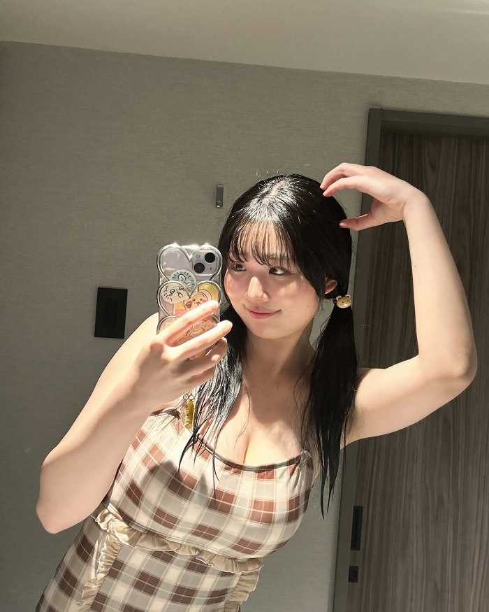 秋田そな Gカップボインの水着グラビア画像！